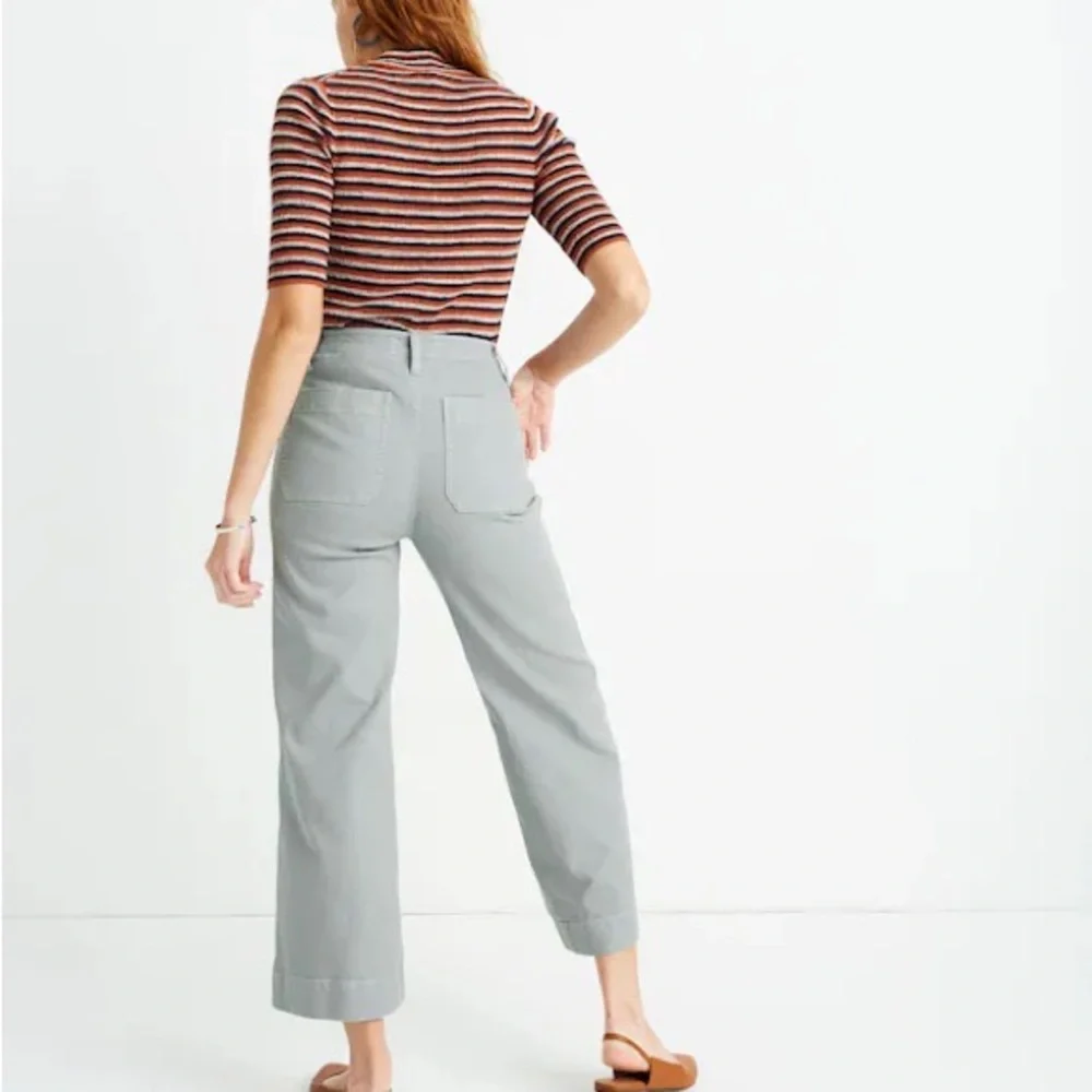 Madewell Women's Light Gray Flare Jeans - Picture 2 of 6